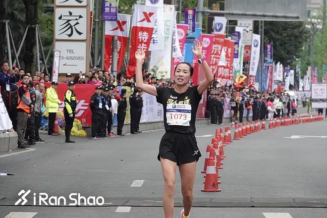 90后包揽国内前三，俄勒冈成员迎战上海钻石联赛|跑圈十件事