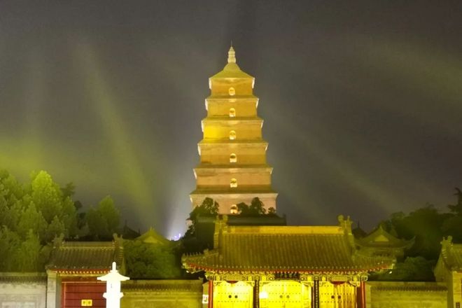 风雨城墙路 | 纵横秦川八百里，阅尽长安三千年