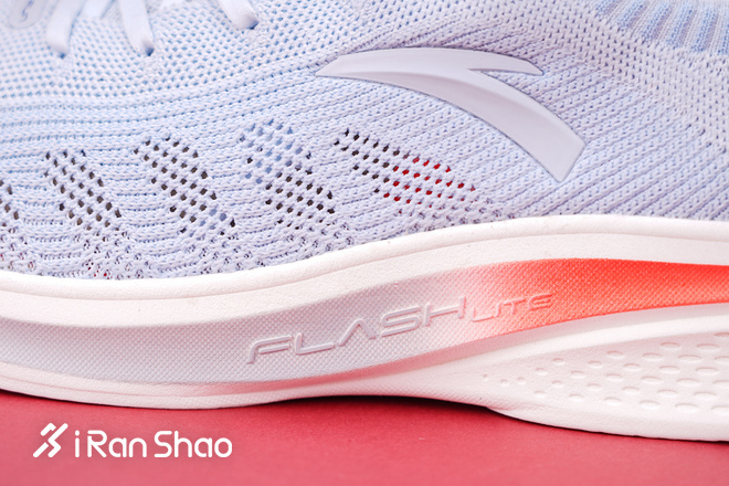 跑鞋 | “氢”舟已过万重山 FLASHLITE 安踏氢跑鞋