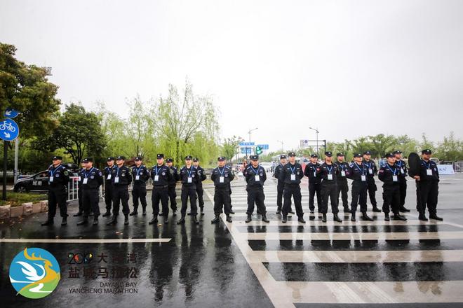 2019 大洋湾盐城马拉松鸣枪开跑，1.2万名跑友参加