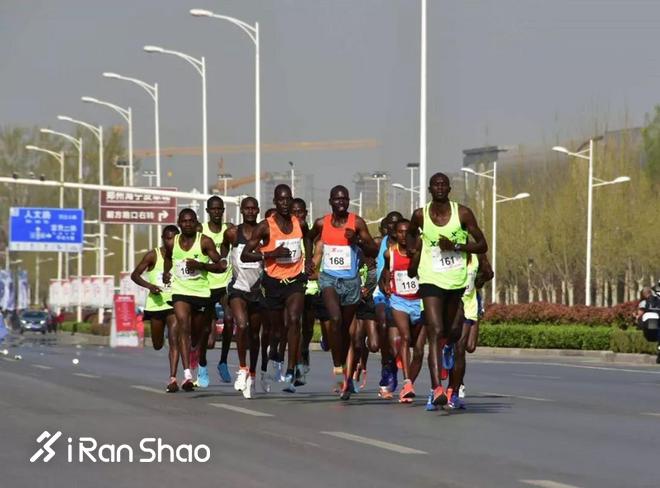 君乐宝2019郑开国际马拉松赛激情开跑