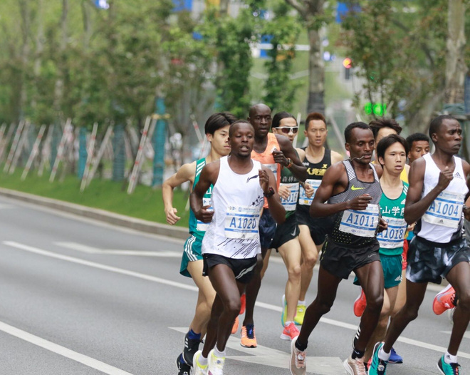 深度 | 当青山学院遇见上海半马 强风吹拂在上海滩