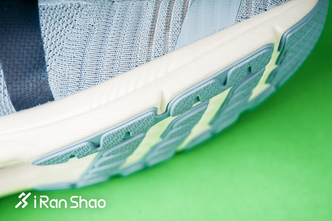 开箱 | 让跑步变的简单一点 李宁超轻16