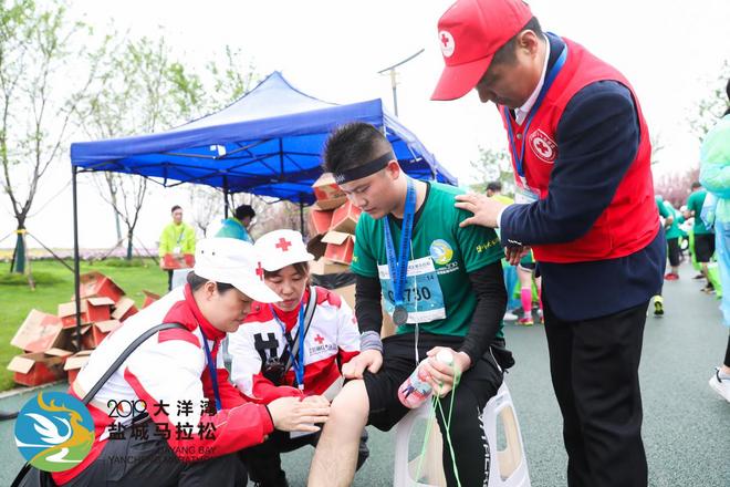 2019 大洋湾盐城马拉松鸣枪开跑，1.2万名跑友参加