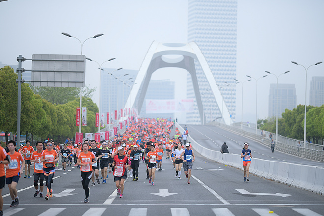 2015-2019上海半马五周年！伍力全开 十分半马！