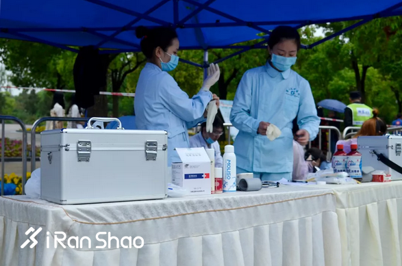 万人快闪歌颂祖国 “璧山孝子”受邀观赛丨2019璧山国际半马雨中开跑