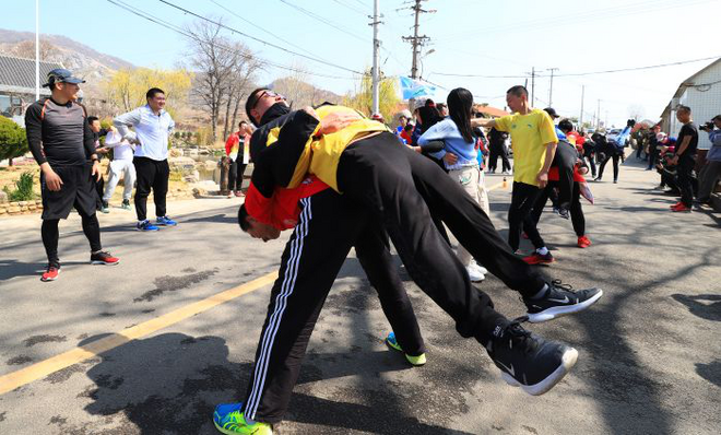 荣马训练营圆满举行，“海草房之旅”让跑友叹为观止！