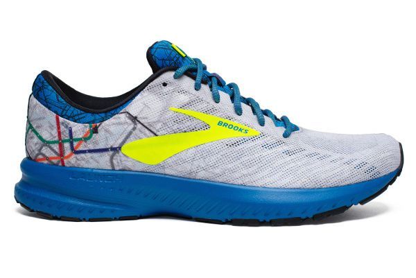 90后包揽国内前三，俄勒冈成员迎战上海钻石联赛|跑圈十件事