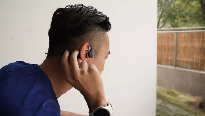 跑步时想听音乐，又不想戴耳机怎么办？用它！