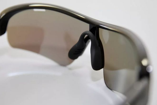 跑步时想听音乐，又不想戴耳机怎么办？用它！