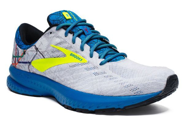 90后包揽国内前三，俄勒冈成员迎战上海钻石联赛|跑圈十件事