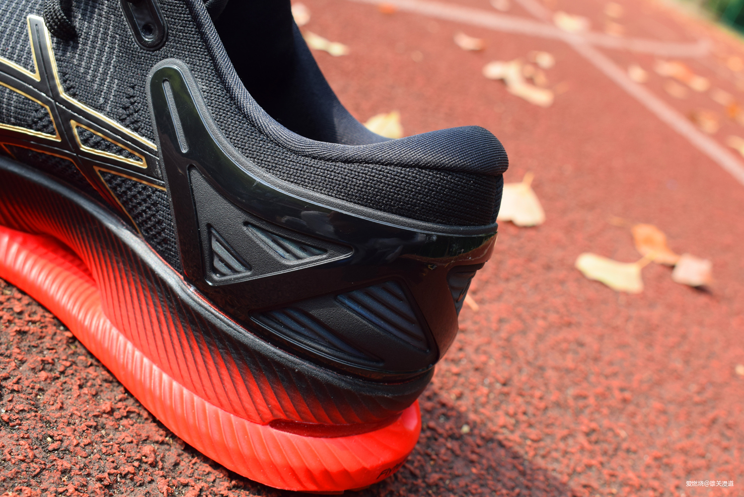 “概念”跑鞋，“滚”向未来——Asics MetaRide跑鞋