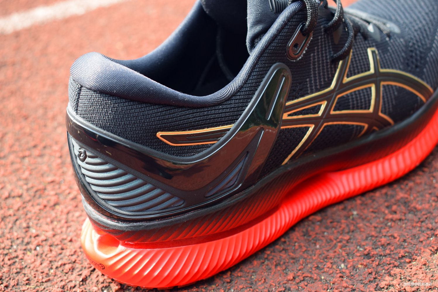 “概念”跑鞋，“滚”向未来——Asics MetaRide跑鞋