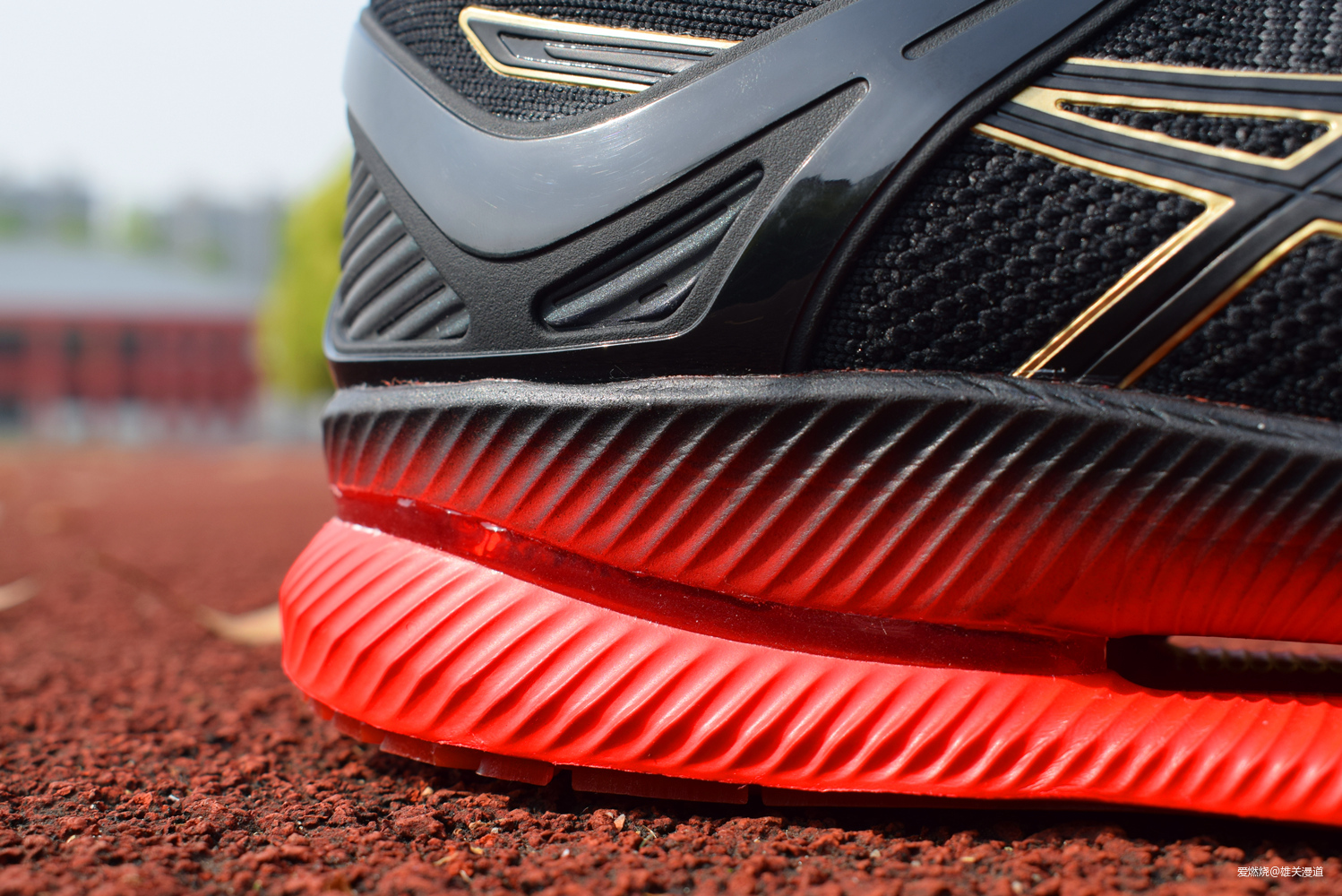 “概念”跑鞋，“滚”向未来——Asics MetaRide跑鞋