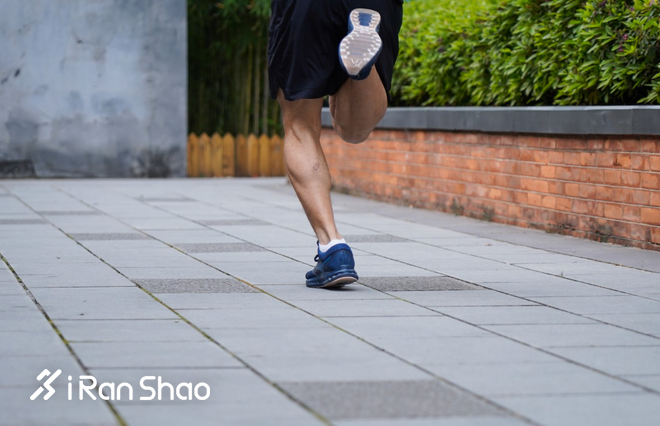 跑鞋| 指引方向的 MIZUNO WAVE POLARIS