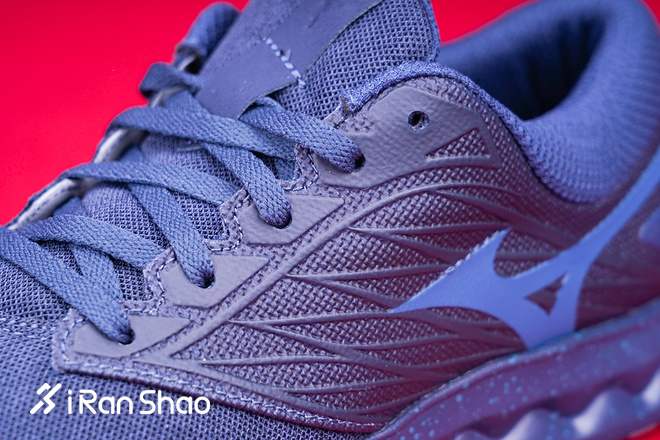 跑鞋| 指引方向的 MIZUNO WAVE POLARIS