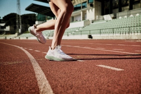 为颠覆而生——阿迪达斯推出新款ALPHAEDGE 4D 系列跑鞋