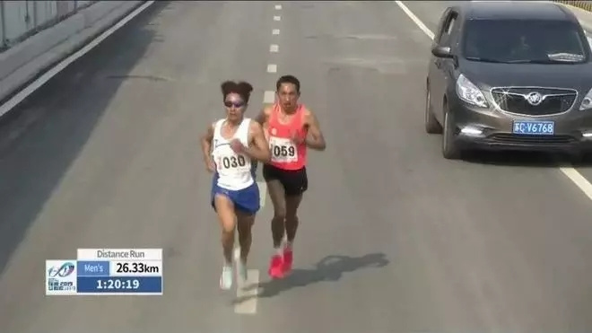 徐州首马2:13斩获季军，彭建华如何半年内跃居全国第三