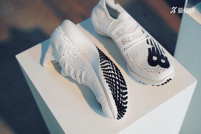 现场 | New Balance为什么发布了一双只能跑一英里的跑鞋