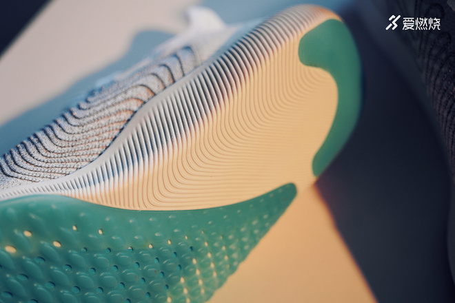 现场 | New Balance为什么发布了一双只能跑一英里的跑鞋