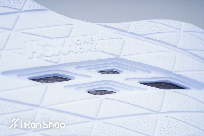 开箱 | 老朋友的新惊喜 HOKA ONE ONE CARBON X