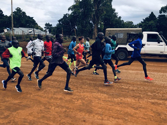 徐州首马2:13斩获季军，彭建华如何半年内跃居全国第三