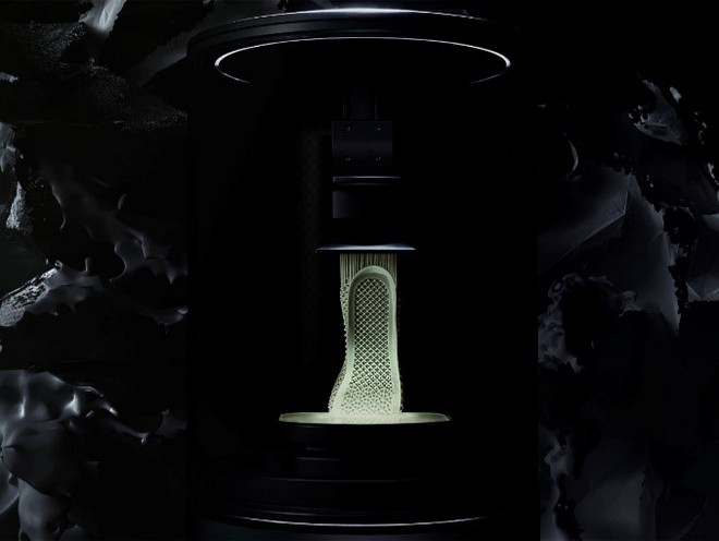 为颠覆而生——阿迪达斯推出新款ALPHAEDGE 4D 系列跑鞋