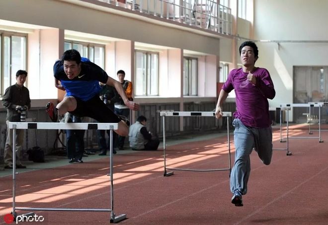 谢文骏，你怎么穿着刘翔的衣服？