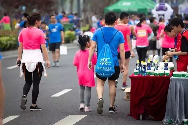 燃动苏城丨顺龙建设2019苏州湾马拉松（第三届苏州女王跑®）完美收官！