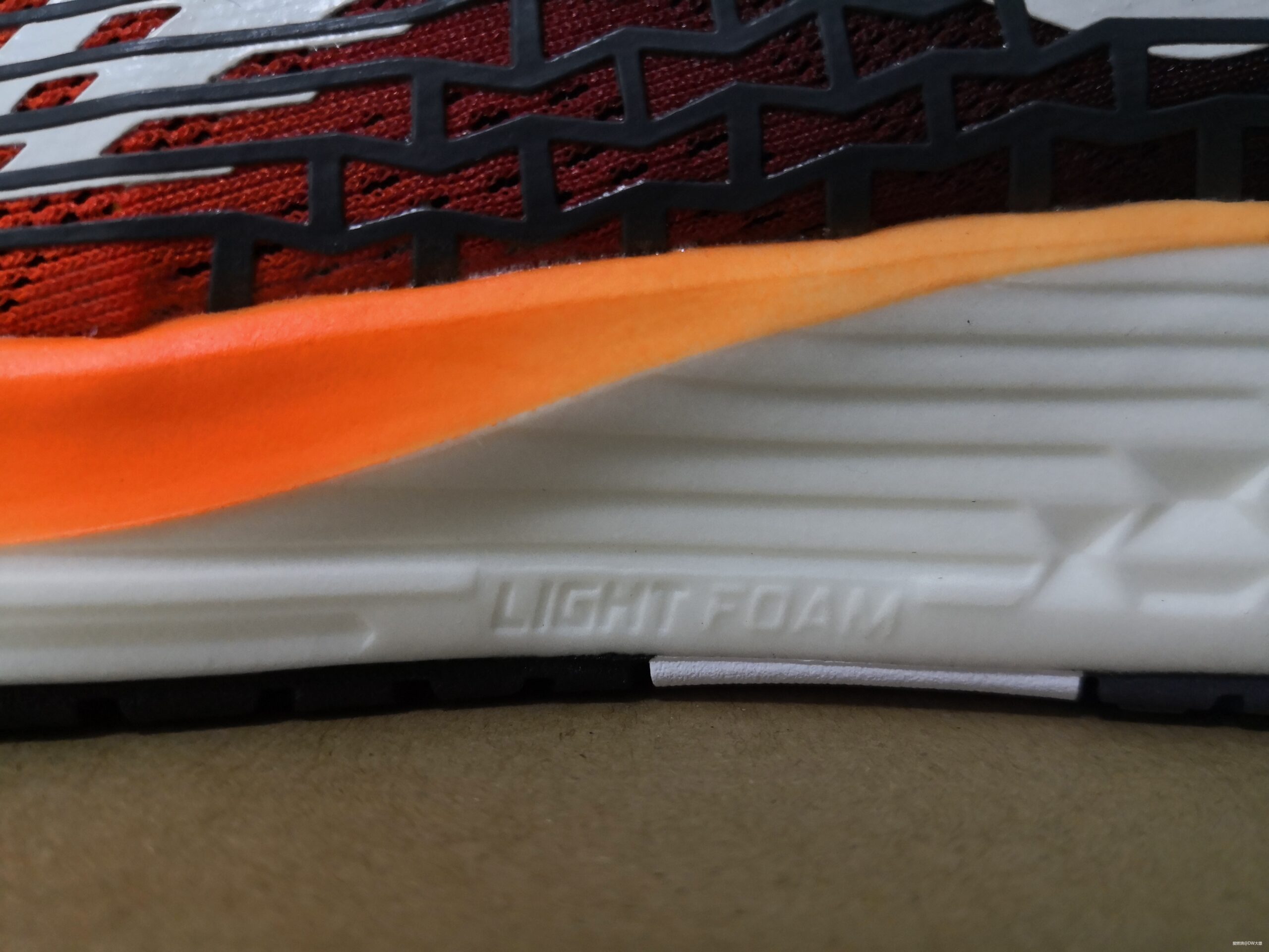 脱影而出，鞋中赤兔丨2019李宁赤兔四代跑鞋测评