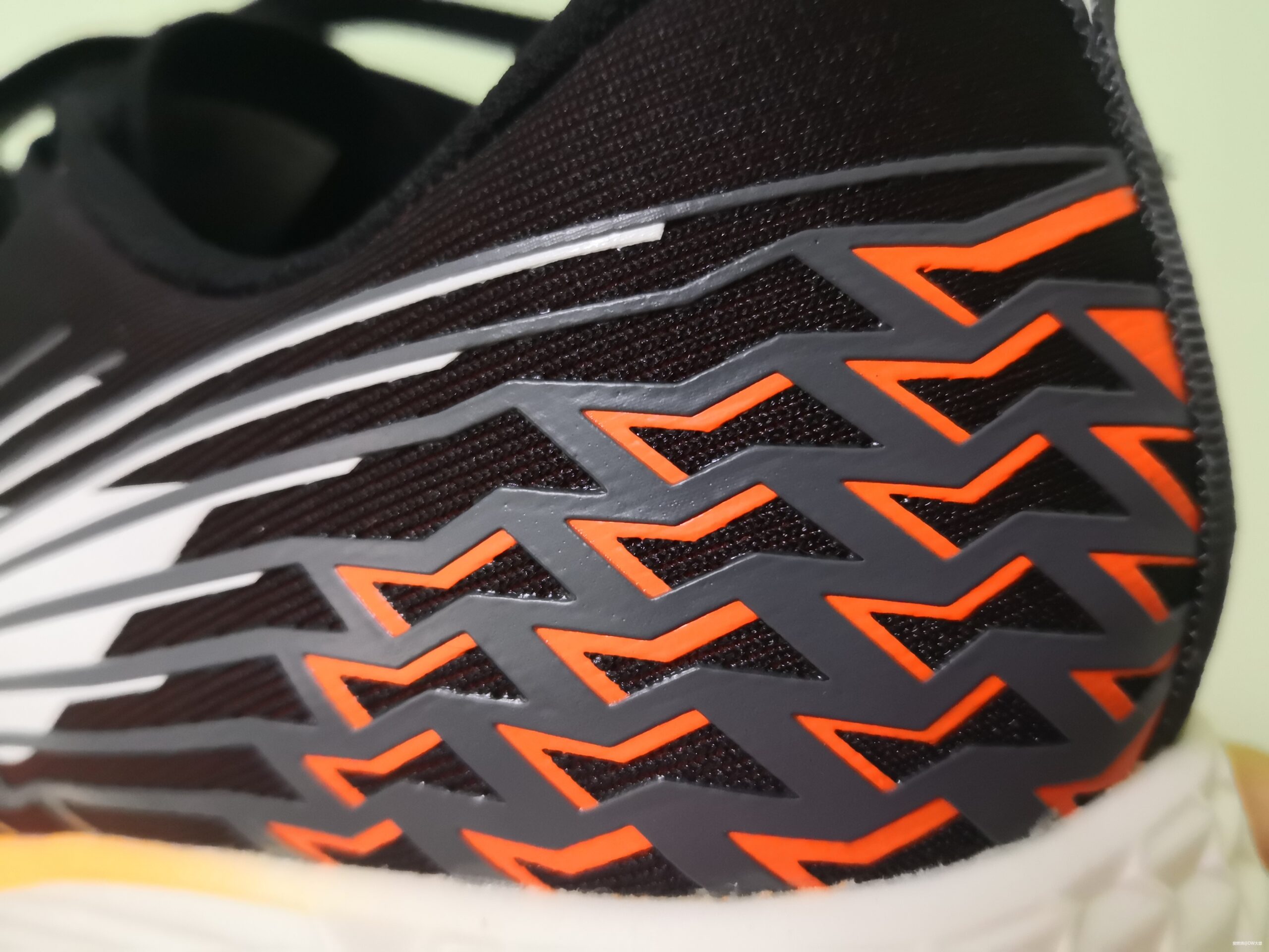 脱影而出，鞋中赤兔丨2019李宁赤兔四代跑鞋测评