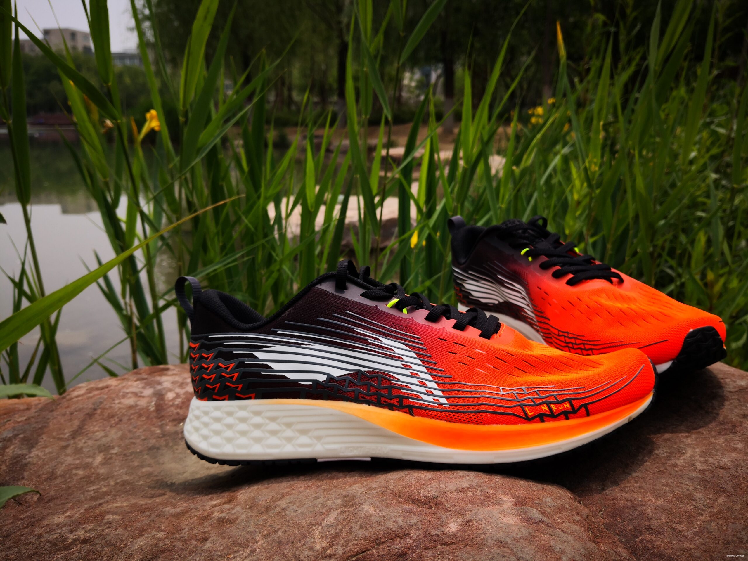 脱影而出，鞋中赤兔丨2019李宁赤兔四代跑鞋测评