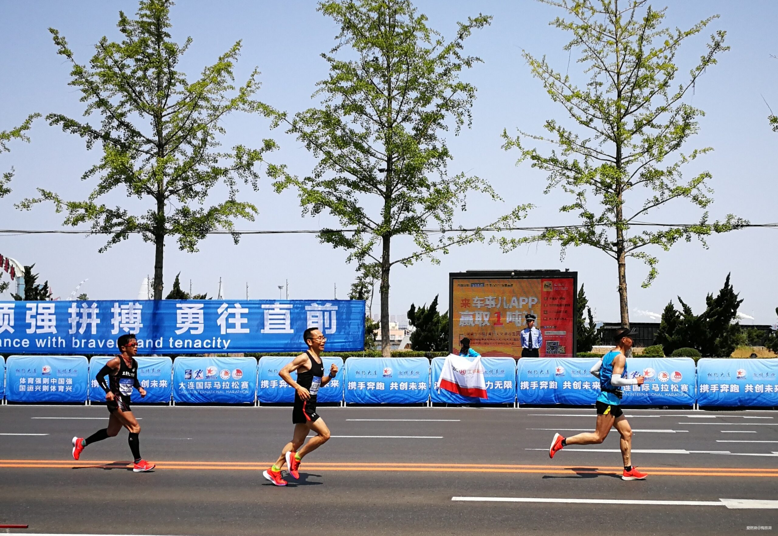 首个大马献给妈妈—2019大连马拉松记录