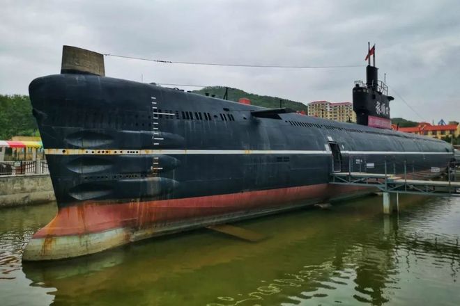 越过山丘，在大连