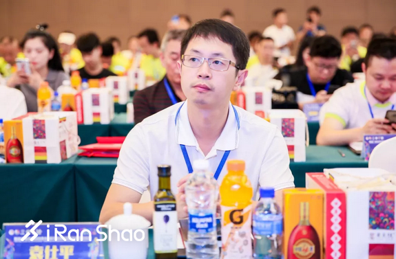 新闻发布会 | 6·29黄马与您相约镇宁浪漫奔跑