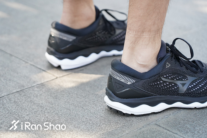 跑鞋 | 鞋面缓震双升级 MIZUNO WAVE SKY 3