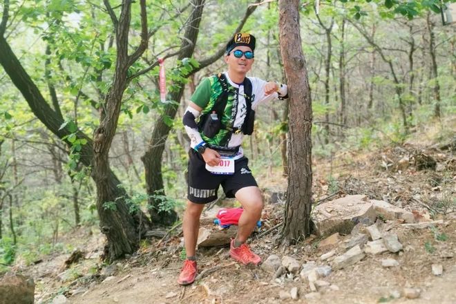 越过山丘，在大连