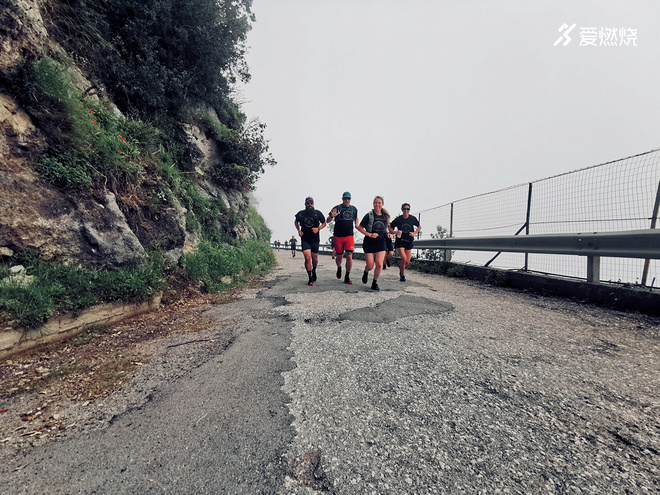 定制一双独一无二的越野跑鞋 只需要20分钟