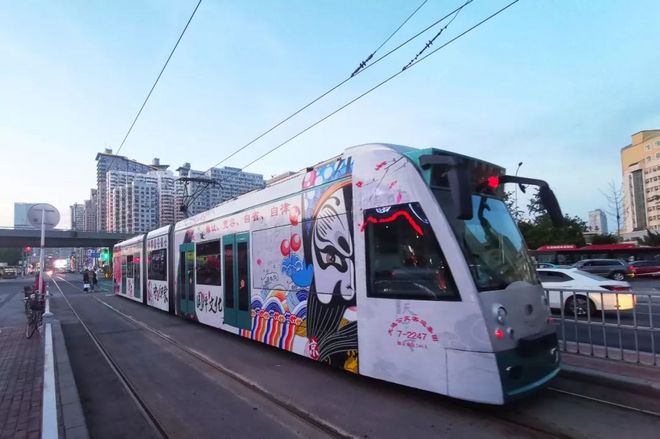 越过山丘，在大连