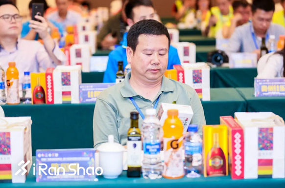 新闻发布会 | 6·29黄马与您相约镇宁浪漫奔跑