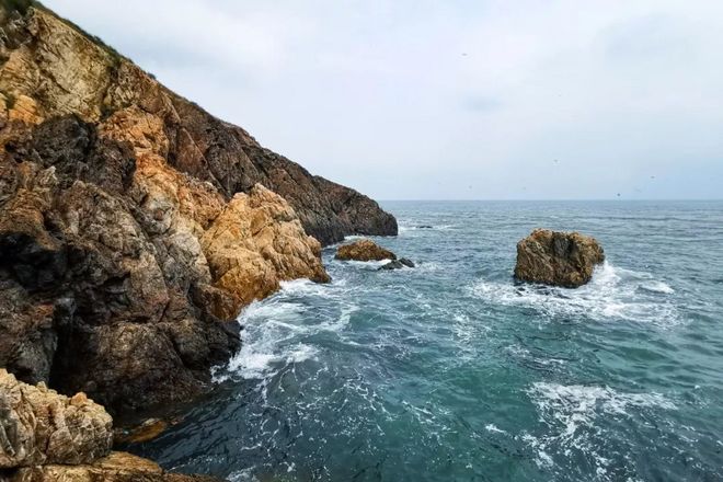 越过山丘，在大连