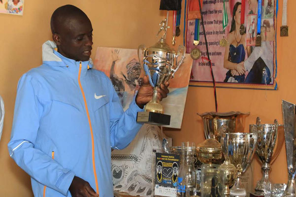 岑万江：修理工出身的“50公里超马中国一哥”