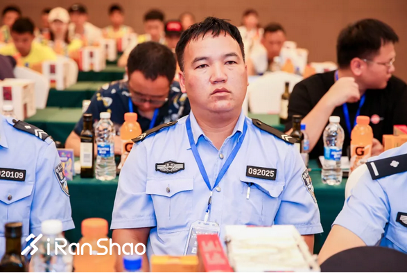 新闻发布会 | 6·29黄马与您相约镇宁浪漫奔跑