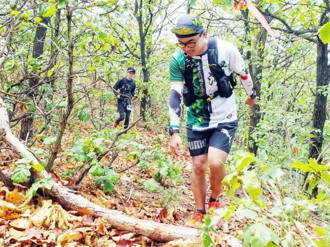 越过山丘，在大连