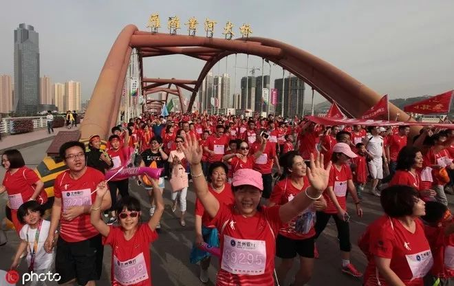 视频 | 奔跑一直在路上 2019兰州马拉松