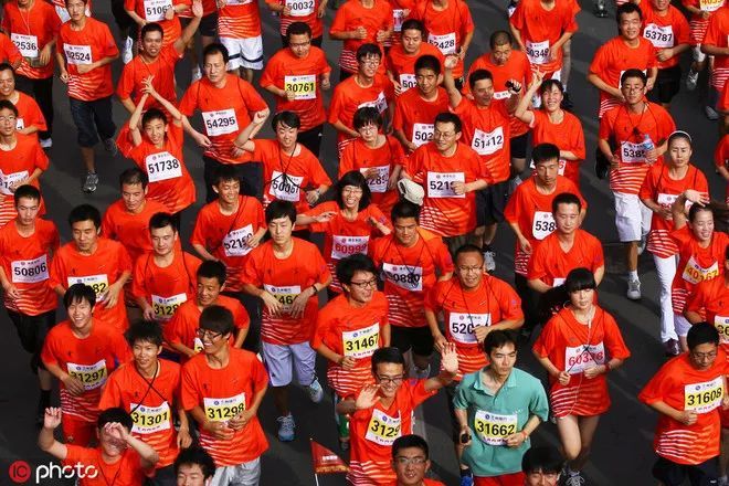 视频 | 奔跑一直在路上 2019兰州马拉松