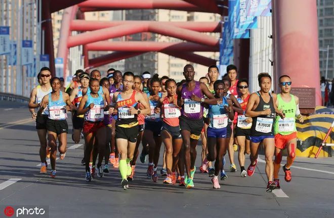 视频 | 奔跑一直在路上 2019兰州马拉松