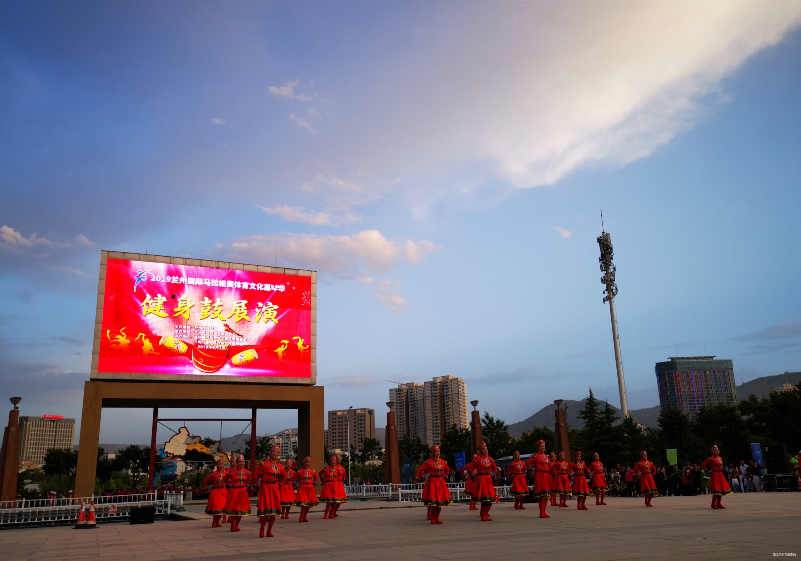 浪漫英雄 ——2019兰州马拉松跑记