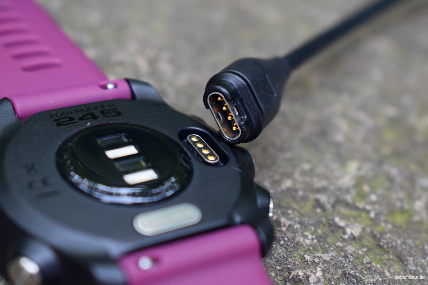 245，Garmin对跑者最大的诚意|Garmin Forerunner 245跑步手表