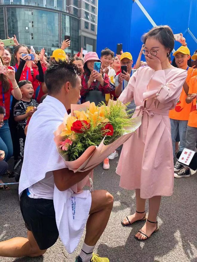 7月29日晚 上马要来了 | 跑圈十件事